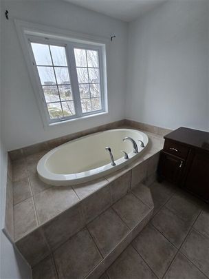 1676 rue Morand, secteur Rock-Forest - Photo 1