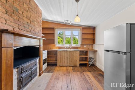 Thinking of selling? Contact our agent - Photo 4