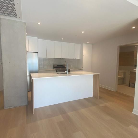 2 CH - 1 SDB - Montreal - $2,120 /mo - Photo 1