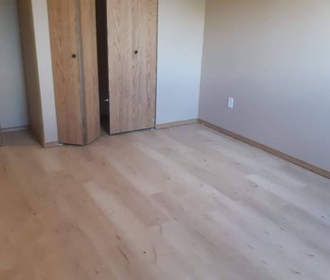 Parkdale Terrace - Photo 2