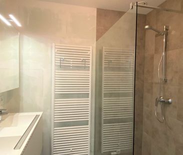 Appartement te huur in Deinze voor € 900 met 2 slaapkamers - Photo 3