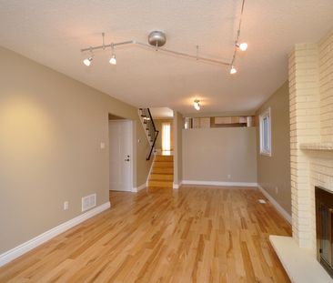 For Lease - 4165 Quaker Hill Drive, Mississauga, Ontario - Photo 2