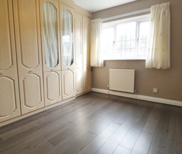 Burrington Close, Preston - Photo 4