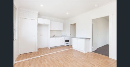 Tucked away in a quiet and well-kept complex, this spacious and updated villa offers comfort, convenience, and easy living in the heart of East Maitla - Photo 4