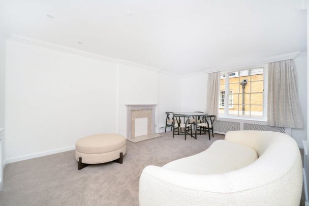 Beverston Mews, Marylebone, London, W1H - Photo 1