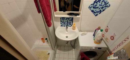 Kompakte Wohnung in Hoflage mit Charme - nur ein paar Stufen vom Erdgeschoß entfernt! - Photo 5