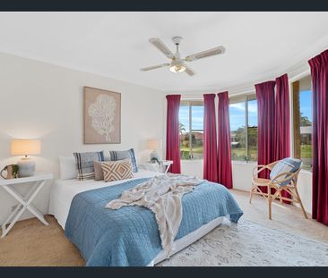 205 Currie St, Warnbro WA 6169 - House For Rent | Domain - Photo 5