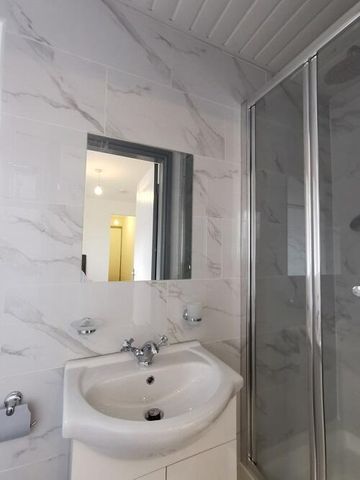 4 bedroom terraced house to rent - Photo 5