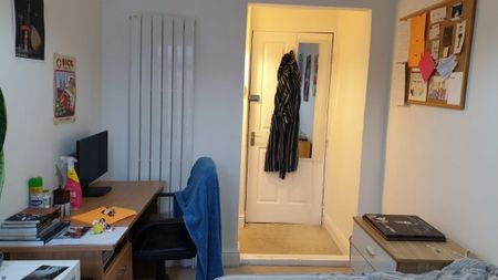 4 Bed - Sausthorpe Street â€“ 4 Bed - Photo 5