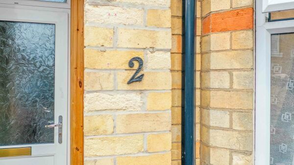 2 Neville Terrace - Photo 1