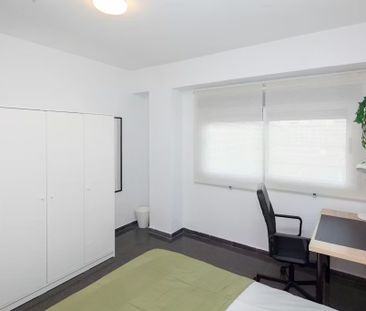 Avinguda del Port, Valencia, Valencian Community 46021 - Photo 5