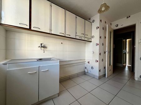 Location Appartement 3 pièces 56m² GRENOBLE 38000 - Photo 4