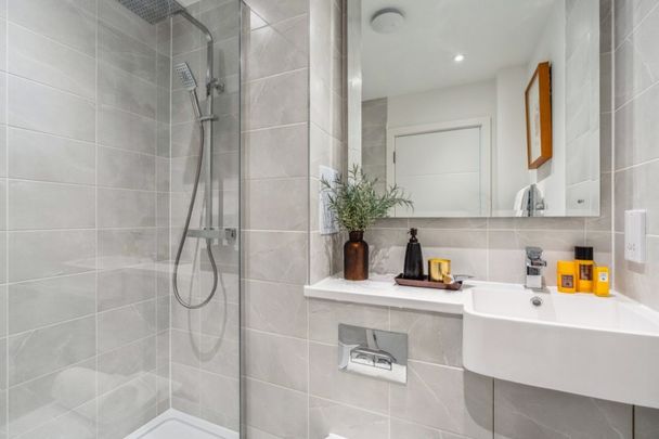 Bath Road, Slough, Berkshire,SL1 - Photo 1