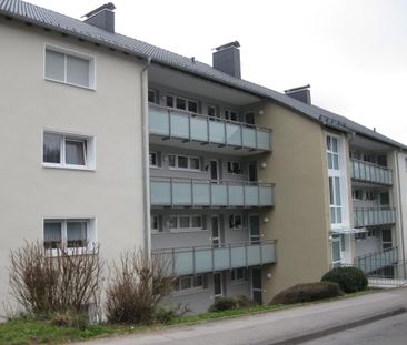 GROßE VIER-ZIMMER-WOHNUNG AM BUCKESFELD / TOP SANIERTES OBJEKT - Foto 1