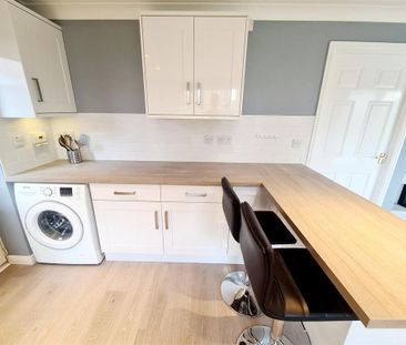 4 bedroom detached house to rent - Photo 5
