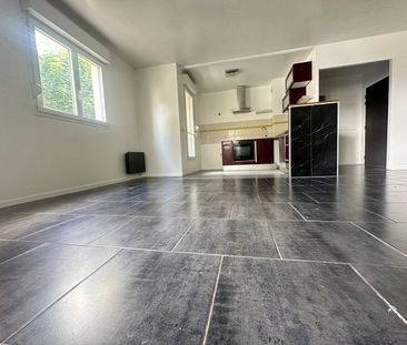 À louer : Appartement 3 pièces à Combs-la-Ville - Photo 2