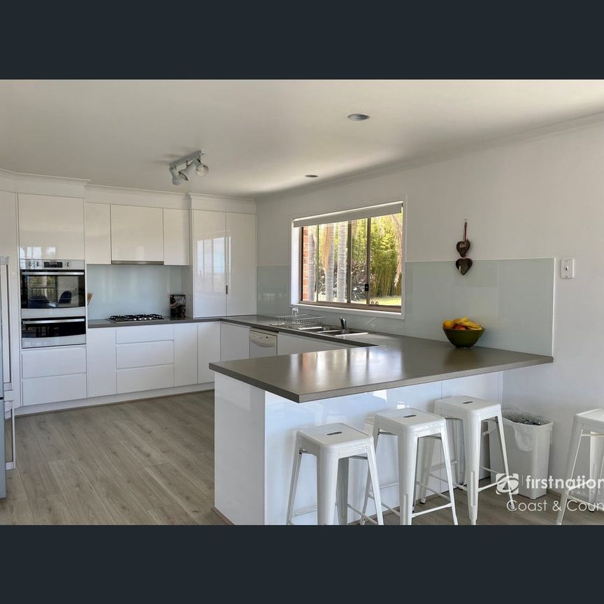 65 Kiarama Avenue, Kiama Downs, NSW 2533 - Photo 1