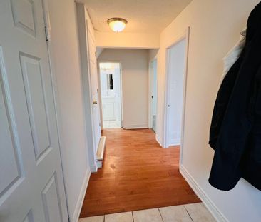 For Lease - 1262 Napier Crescent Unit# Ground, Oakville, Ontario - Photo 2