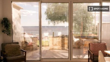 4 room luxury Flat for rent in La Condomina, Valencia - Photo 2