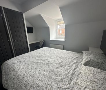 2 bedroom flat to rent - Photo 6