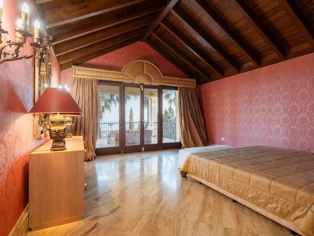 10 room luxury Villa for rent in Sierra Blanca, Marbella, Andalusia - Photo 3