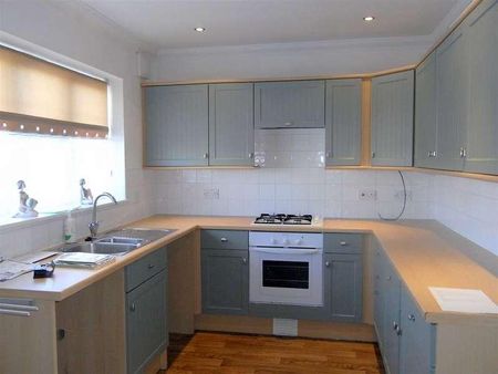 Richmond Mews, Seaford, BN25 - Photo 3