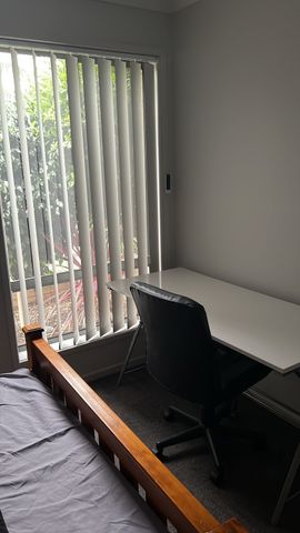 Lovely Banks - Photo 4