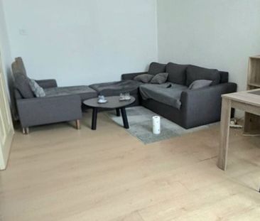 Appartement te huur in Châtelet voor € 660 met 1 slaapkamer - Photo 4