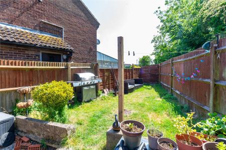 1 bedroom terraced house to rent - Photo 5