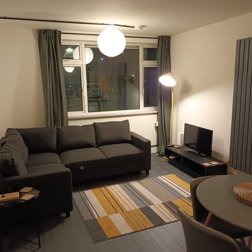 1 Bed Flat, Weymouth Terrace, E2 - Photo 1