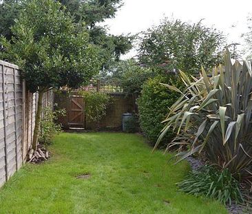 2 bedroom terraced house to rent - Photo 1