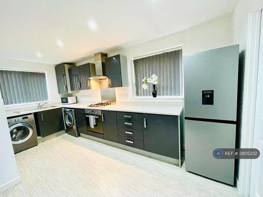 3 bedroom detached house to rent - Photo 1