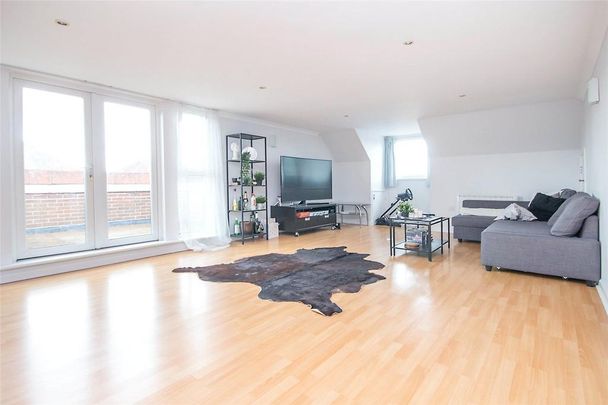 2 bedroom flat to rent - Photo 1