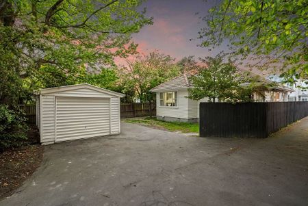 3 Bedroom Home on Ilam / Sockburn boundary - Photo 3