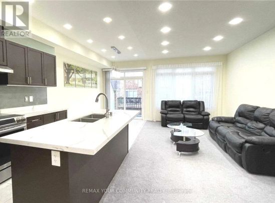 29 SHARBOT LANE - Photo 1