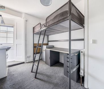 house share to rent - Photo 2