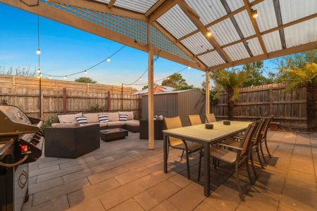 6 Nowra Court, Mornington. - Photo 4