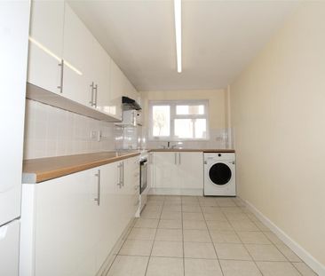 2 Bedroom Maisonette - Garden To Let - Photo 5