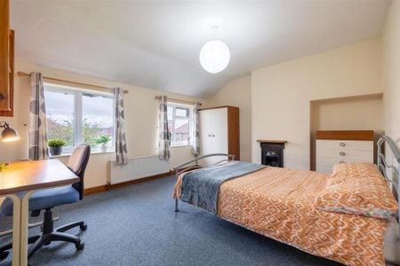 4 bedroom private hall to rent - Photo 4