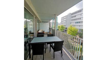 3½ Zimmer-Wohnung in Zürich - Kreis 11 Oerlikon, möbliert, auf Zeit - Photo 2