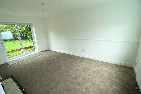 3 Bed Semi-detached house To Rent - Photo 2