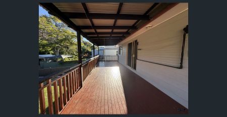 86 Diamond Head Drive, Sandy Beach - Photo 3