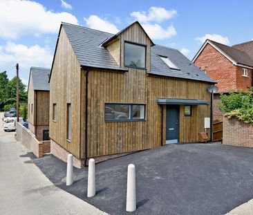 St Christophers Road, Haslemere, Surrey, GU27 - Photo 1