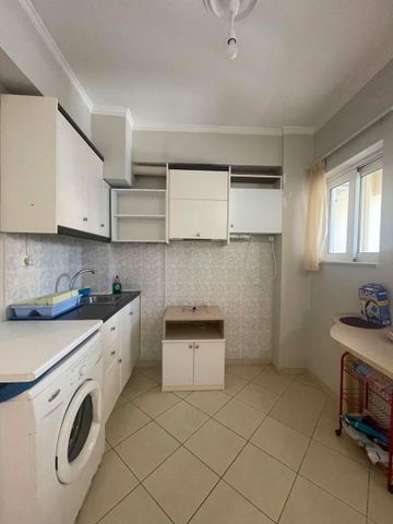 Studio/Γκαρσονιέρα για ενοικίαση Αγία Σοφία (Πάτρα) - Photo 3