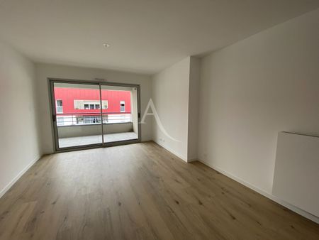 Location Appartement 3 pièces 61m² ANGERS 49000 - Photo 3