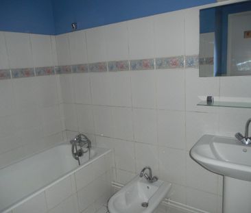 Location Appartement 4 pièces 72m² REIMS 51100 - Photo 5