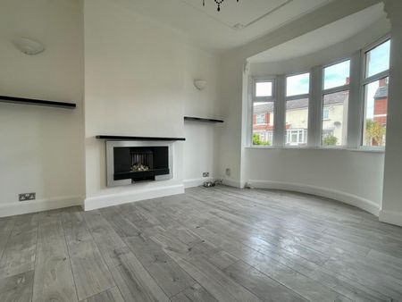 2 bedroom House To Let - Photo 2
