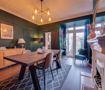 3 Bed Terraced House, Culcheth Lane, M40 - Photo 3