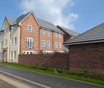 3 bedroom semi-detached house to rent - Photo 1