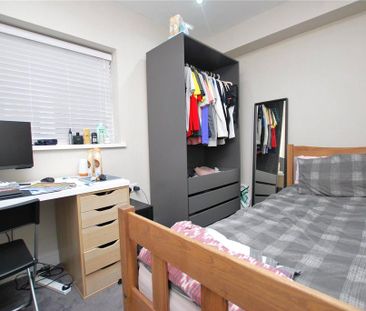 6 bedroom semi-detached house to rent - Photo 4